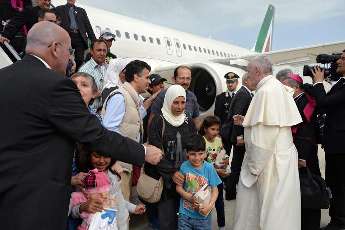 Papa Francesco ritorno da Lesbo